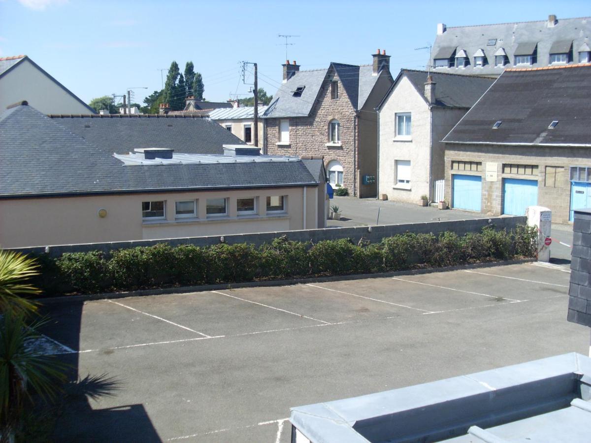 Hotel Restaurant De La Marne Paimpol Bagian luar foto